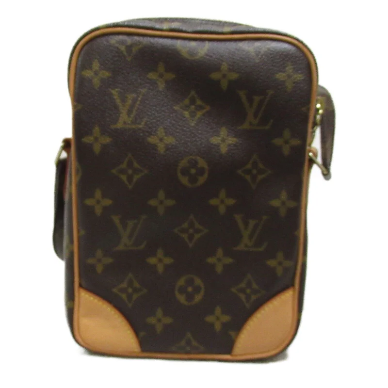 Ladies Louis Vuitton Capucines bags with a detachable shoulder strapLouis Vuitton Amazon Crossbody Shoulder