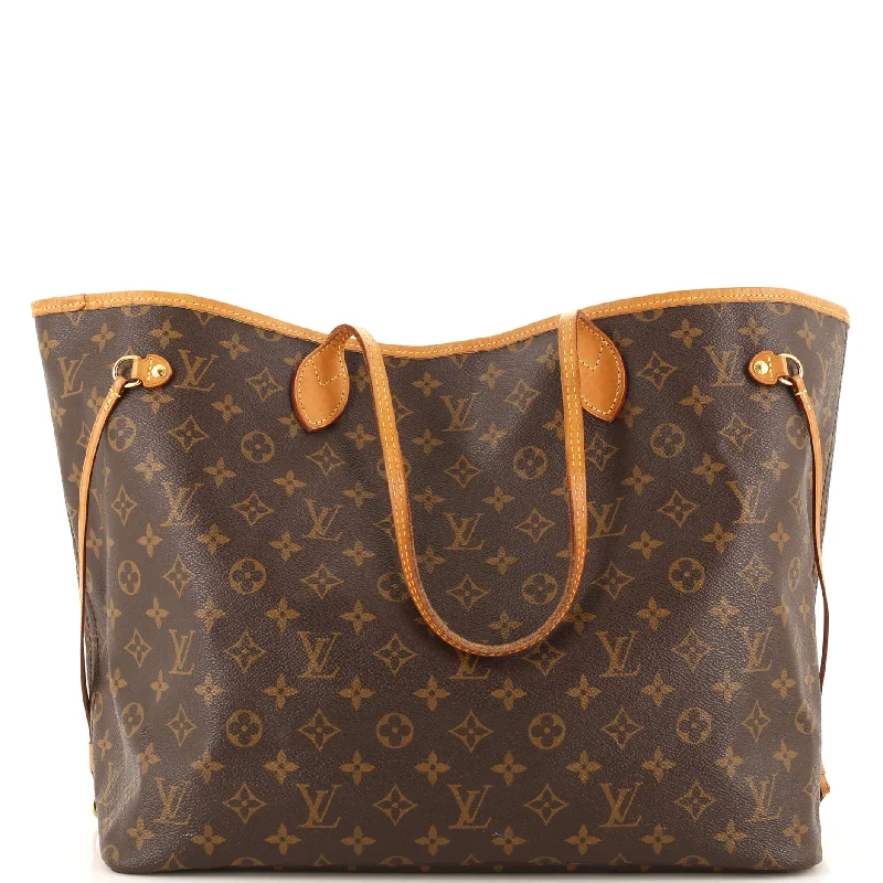 Ladies Louis Vuitton shoulder bags with a tassel decoration for charmNeverfull NM Tote Monogram Canvas GM