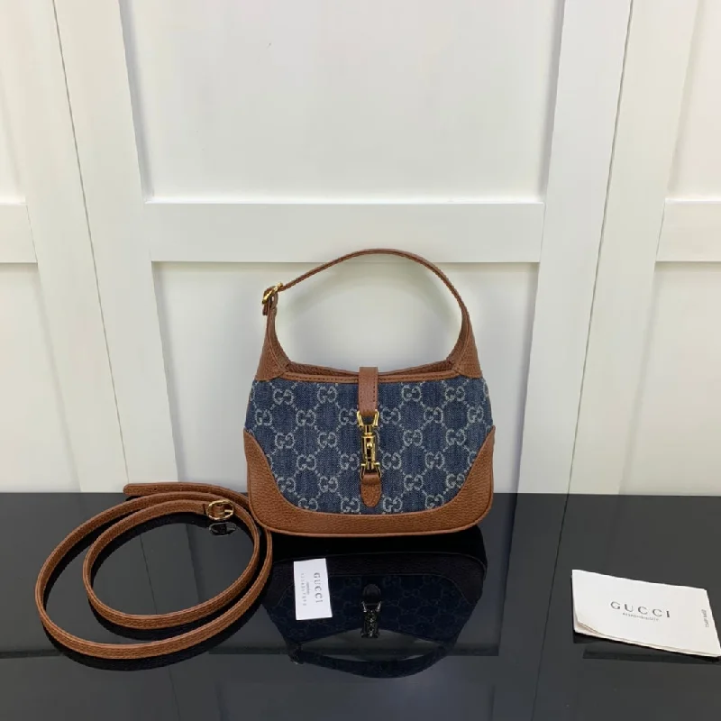 Gucci tote bags for women with a spacious interiorBOLSA GUCCI JACKIE MINI 19