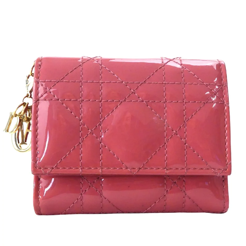 Stylish Christian Dior shoulder bags with a tassel - adorned zipperDior Lotus lady dior Wallet