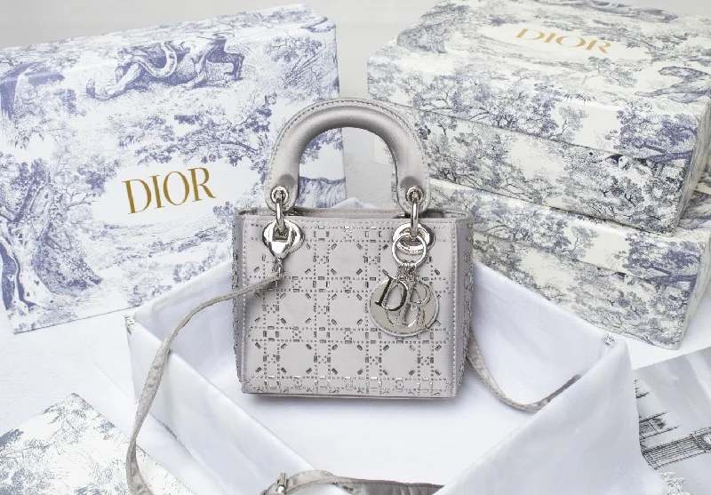 Christian Dior bags with a quilted pattern and gold - toned hardwareLuxury Handbags Christian Dior 231