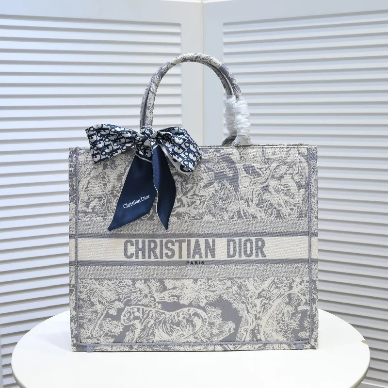 Christian Dior tote bags with a printed Dior logo on the frontLuxury Handbags Christian Dior 292