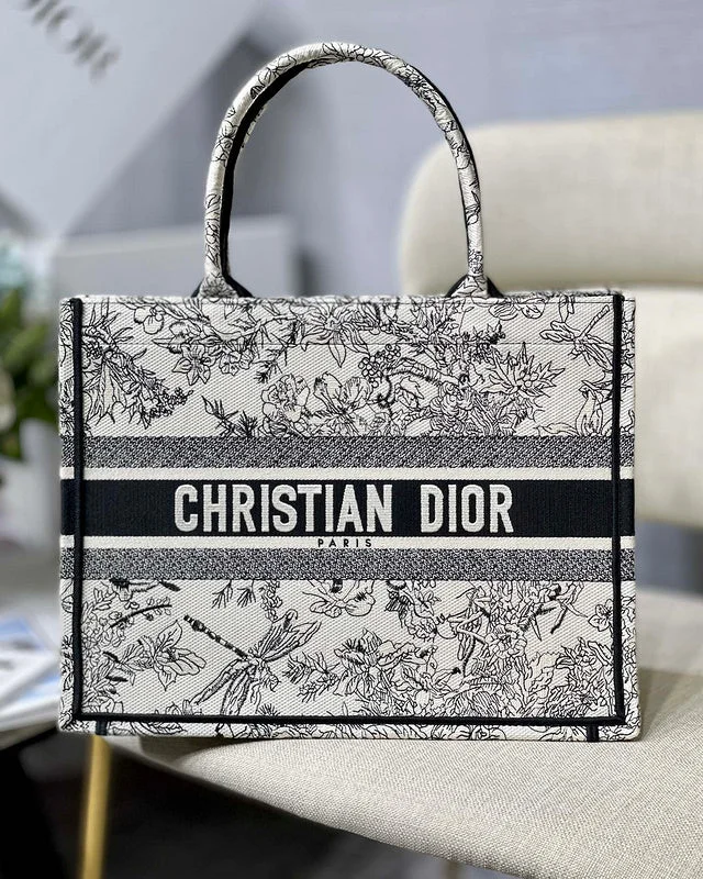 Luxury Christian Dior crossbody bags with a chain - link strapWF - Dior Bags - 149